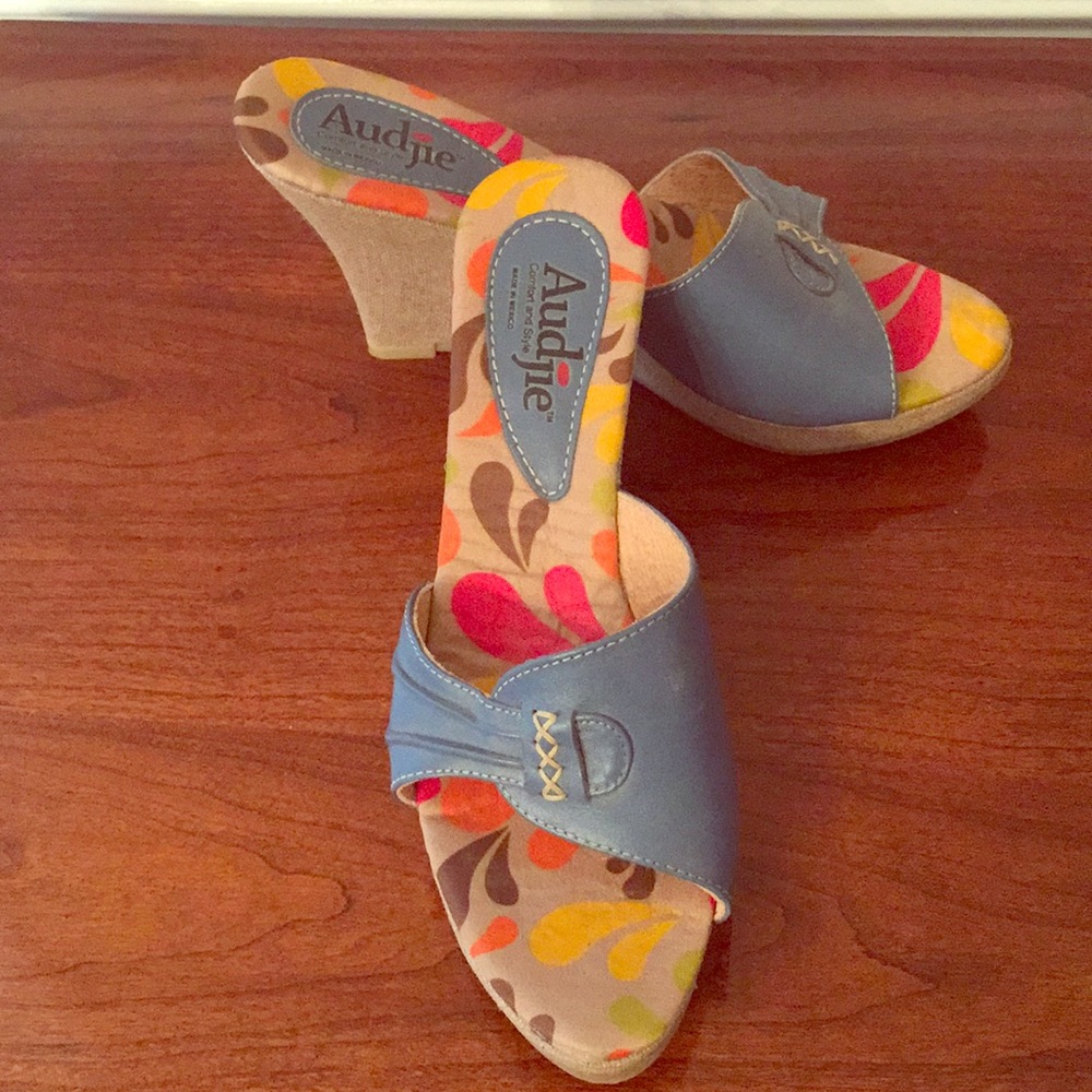 Audjie blue,  ~4 inch wedge sandals sz 7